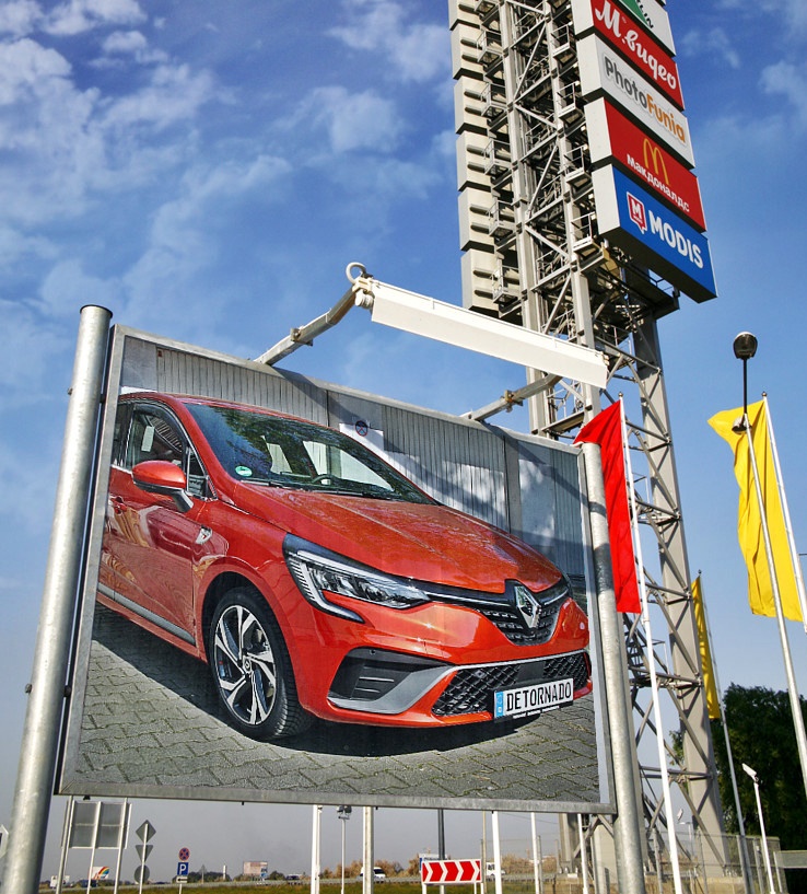 PhotoFunia-1587198322